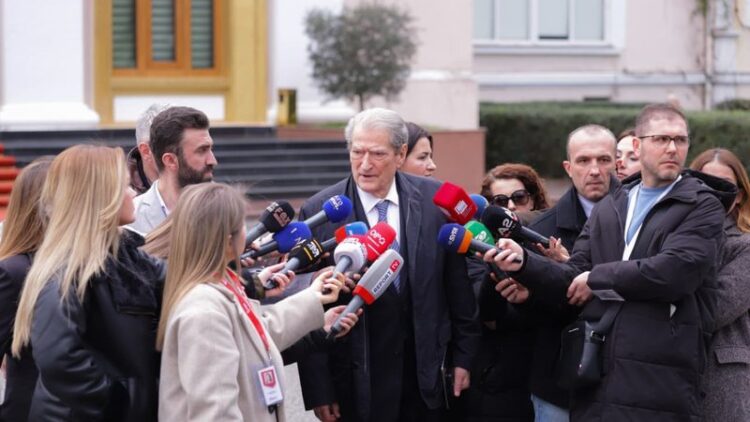 Berisha: Këta po sillen si pushtues, ndaj ftoj shqiptarët të thonë fjalën e tyre nesër në rrugët dhe sheshet e Tiranës