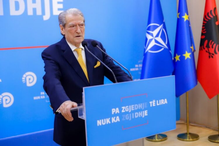 Protesta e 20 shkurtit/ Berisha: Paqja është forca jonë! Rama do me çdo kusht gjak, por ne nuk i përgjigjemi