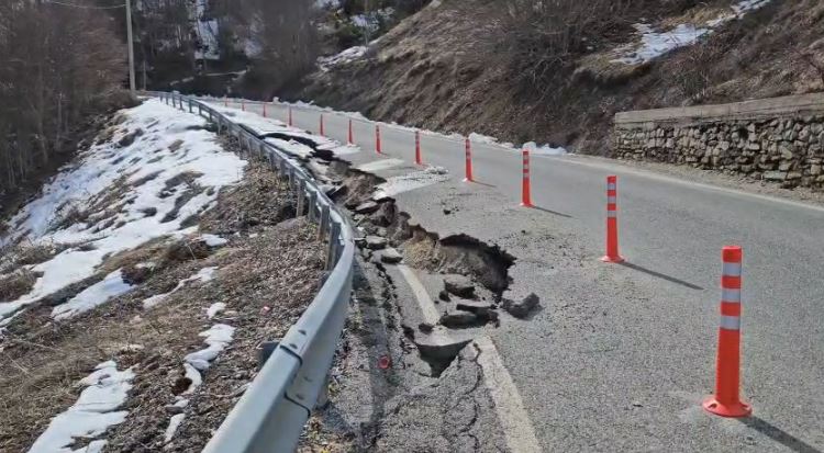Nuk kanë të ndalur skandalet! Çahet edhe rruga Boboshticë-Dardhë, kufizohet qarkullimi