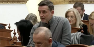 “Qendra shëndetësore nuk funksionon prej 4 muajsh”, Braçe i kërkon llogari ministres së Shëndetësisë