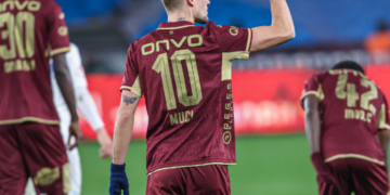 Ernest Muçi vijon të shkëlqejë në Turqi, shtang portierin me një supergol (Video)