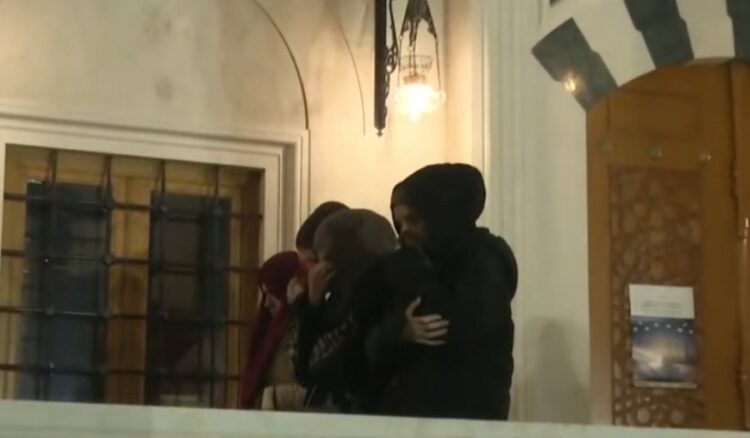 Gazi lotsjellës ndaj xhamisë/ Reagon KMSH: Dënojmë  incidentin, besimtarët e pafajshëm u lënduan pa shkak