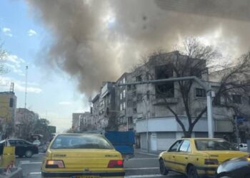 SHBA dhe Izraeli kryejnë sulme ajrore kundër Iranit, Khamenei transferohet në një vend të sigurt