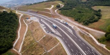 Janinë-Kakavijë/ Greqia ndërton autostradë me 6 korsi, 40% më lirë se Qukës-Qafë Plloca e Belindës
