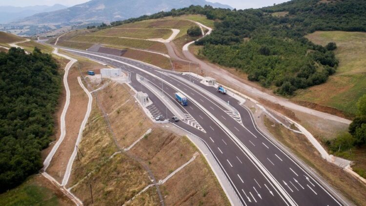 Janinë-Kakavijë/ Greqia ndërton autostradë me 6 korsi, 40% më lirë se Qukës-Qafë Plloca e Belindës