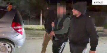 Kavajë/ Kapet Landi Puja, goditi për vdekje 48-vjeçarin pas sherrit për parkimin