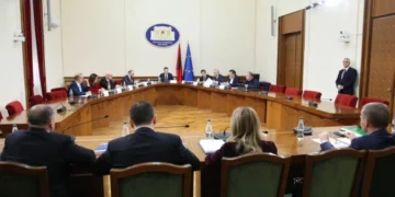 E pohoi Kryeprokurori Braho: Balluku shkon në punë, edhe pas vendimit të Kushtetueses