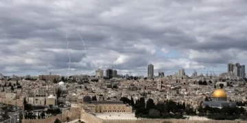 Lindja e Mesme mes tensioneve, shpërthime në Bahrein, Abu Dhabi, Kuvajt dhe Katar