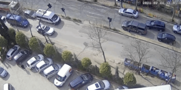 Përplasën për vdekje 7-vjeçarin në Tiranë, Gjykata liron dy drejtuesit e mjeteve