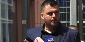 Pas vendimit të Apelit, vetëdorëzohet në polici kryebashkiaku i Rrogozhinës Edison Memolla