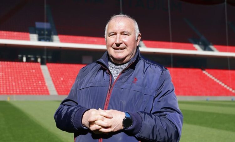 “Legjendat Flasin”/ Rrëfimi i veçantë i portierit shqiptar: Erdha Perlat dhe Partizani më bëri Mustë! Fanella e Kombëtares, emocion i veçantë