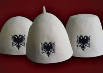 Peticioni online kërkon njohjen e plisit shqiptar nga UNESCO: Të ruajmë trashëgiminë tonë