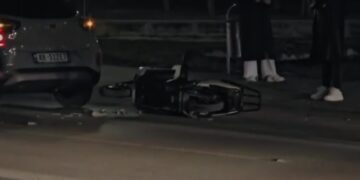 Makina përplas motorin në Lungomare, një i plagosur