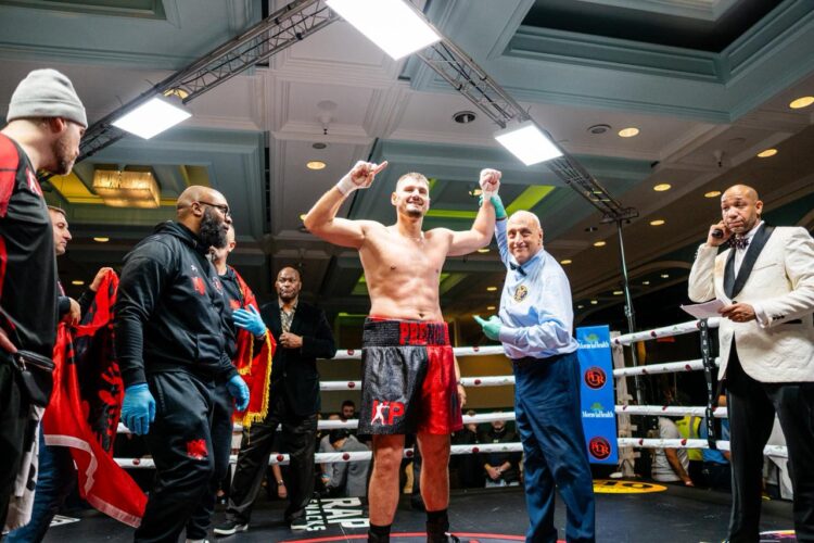 Kristian Prenga “shkatërron” kundërshtarin në 2 minuta në Atlantic City