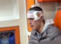 Me plagë në kokë, policia e dhunon protestuesin në komisariat dhe refuzon ta dërgojë në spital