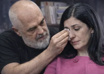 U arrestua për milioana euro abuzime, Rama i qan hallin Karçanajt: Jeton në shtëpi me qira, as makinë nuk ka