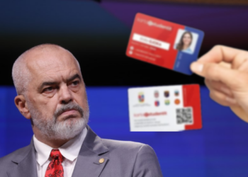 Nga 638 shërbime ofron vetëm 1 përfitim real, pse nuk funksionon Karta e Studentit?