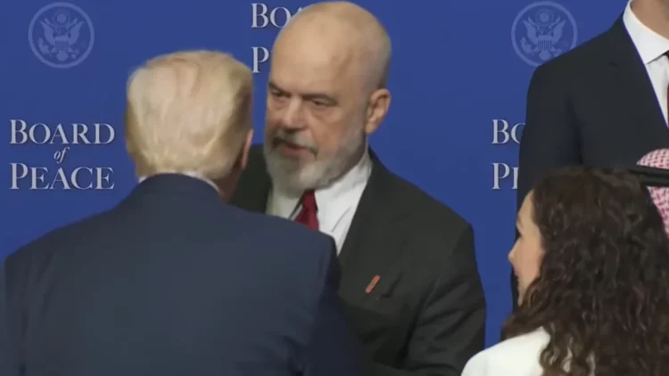 Bordi i Paqes/ Rama bisedon me Trump pas mbylljes së takimit, u bashkohet edhe Osmani
