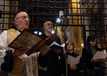 Rama në Vatikan/ Kryeministri lutet që t’i falen mëkatet: O Mari, na udhëhiq në rrugën e së mirës