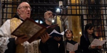 Rama në Vatikan/ Kryeministri lutet që t’i falen mëkatet: O Mari, na udhëhiq në rrugën e së mirës