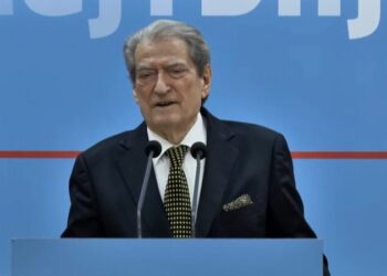 Berisha: Edi Rama në panik, Linda e AKSHI-t prestanome e familjes së tij