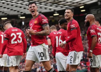 Manchester United fiton me Fulham me gol në minutat shtesë