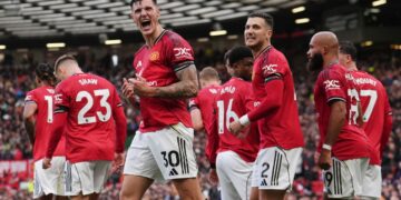 Manchester United fiton me Fulham me gol në minutat shtesë