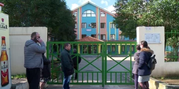 “Afterschool” në 30 shkolla të Tiranës/ Drekë falas dhe orar i zgjatur deri në orën 16:00