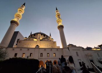 Besimtarët myslimanë nisin nga sot muajin e shenjtë të Ramazanit, çfarë duhet të dini