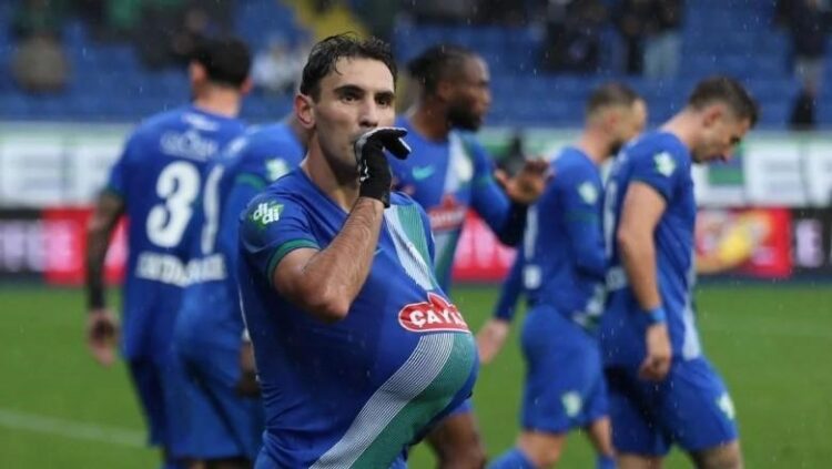 Sylvinho e projekton si titullar, Qazim Laçi shënon golin e radhës (VIDEO)