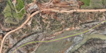 Merr fund izolimi, rikthehet qarkullimi në rrugën Librazhd-Prrenjas