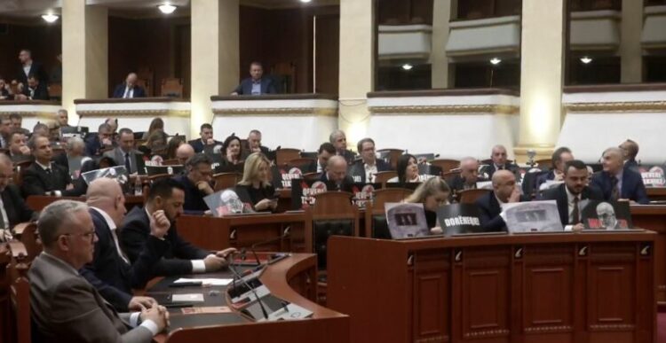 Imuniteti i Ballukut/ AFP: Rama përdori shumicën parlamentare