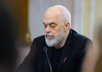 Pas librit “Kurban”, Rama boton librin ‘Në Sofrën e Hënës’, me fjalimet ne iftare