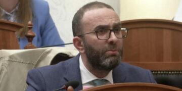 Bardhi replikon me Ballën për sulmin ndaj vilës 31: Nuk rrimë në paradhomën e Ramës