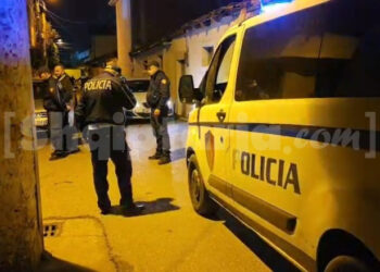 Të shtëna me armë zjarri në Shkodër, plagoset një person