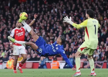 Derbi i Londrës, humbje e pamerituar e Chelsea-t me 10 lojtarë dhe me gol të anuluar