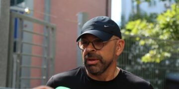 Emisioni investigativ “Le Iene” apel Edi Ramës: Ndalo Call Center-at, vëllai juaj i përfshirë!