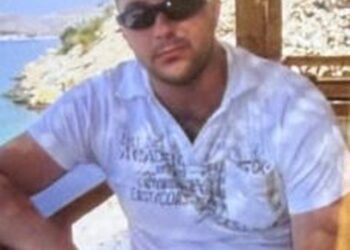 Dhunoi gazetarin gjatë aksionit për prishjen e Teatrit Kombëtar, emërohet zëvendësdrejtor i Policisë së Tiranës