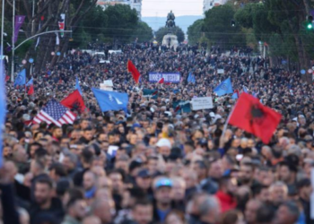 Protestë në festën e Sulltan Novruzit, PD-ja aksion kundër qeverisë, Berisha: Në rrugë dhe sheshe…