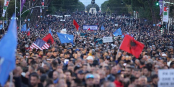 Protestë në festën e Sulltan Novruzit, PD-ja aksion kundër qeverisë, Berisha: Në rrugë dhe sheshe…