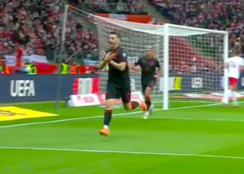 Arbër Hoxhaj shënon gol, fillon festa e shqiptarëve në Varshavë