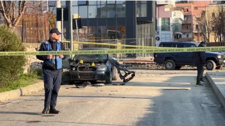 Atentat me tritol në Lezhë, shpërthen makina e një agjenti krimesh