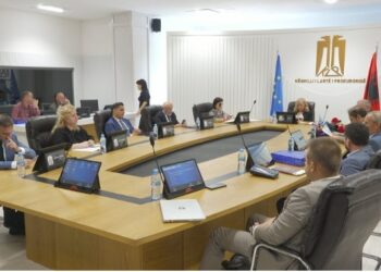 Anëtarit të KLP i publikohen mesazhe erotike me denoncuesen/ Institucioni: Po e verifikojmë