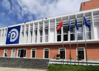 “Revolucion” digjital në PD, mbledhja e Kryesisë cakton 7 anëtarët e grupit për komunikimin