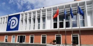 “Revolucion” digjital në PD, mbledhja e Kryesisë cakton 7 anëtarët e grupit për komunikimin