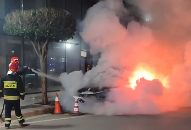 Merrte porosi për tu vënë flakën automjeteve, arrestohet autori 38-vjeçar