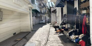 Jo vetëm protesta/ Banorët e Durrësit ndjekin rrugën ligjore kundër projektit që po u prish banesat