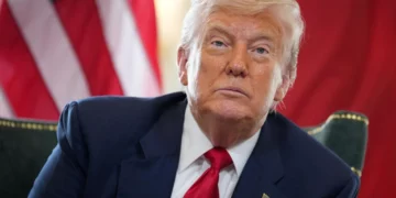 “Trump gati të godasë më fort se kurrë”, Shtëpia e Bardhë paralajmëron Iranin