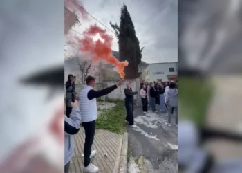 Delvinë, plagosja e të miturit/ Gjimnazistët: S’futemi në mësim pa u marrë masat