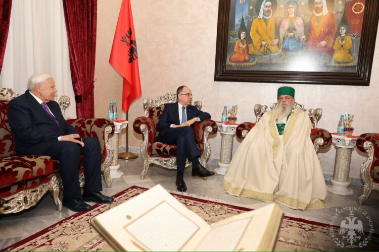 Presidenti Begaj uron Sulltan Novruzin nga Kryegjyshata Botërore